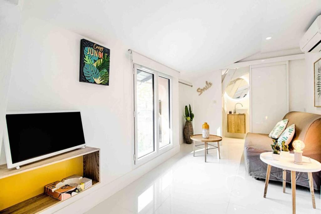 شقة فيليوفرُنش سور مير  في New Design Studio Walking To The Beach And Shops المظهر الخارجي الصورة